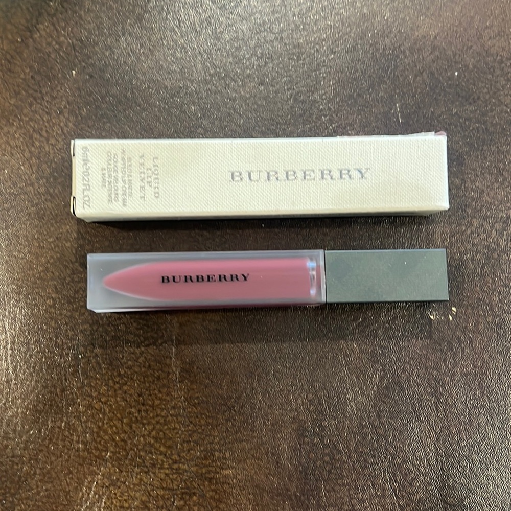 NIB! Burberry liquid lip velvet: No. 53 Oxblood
